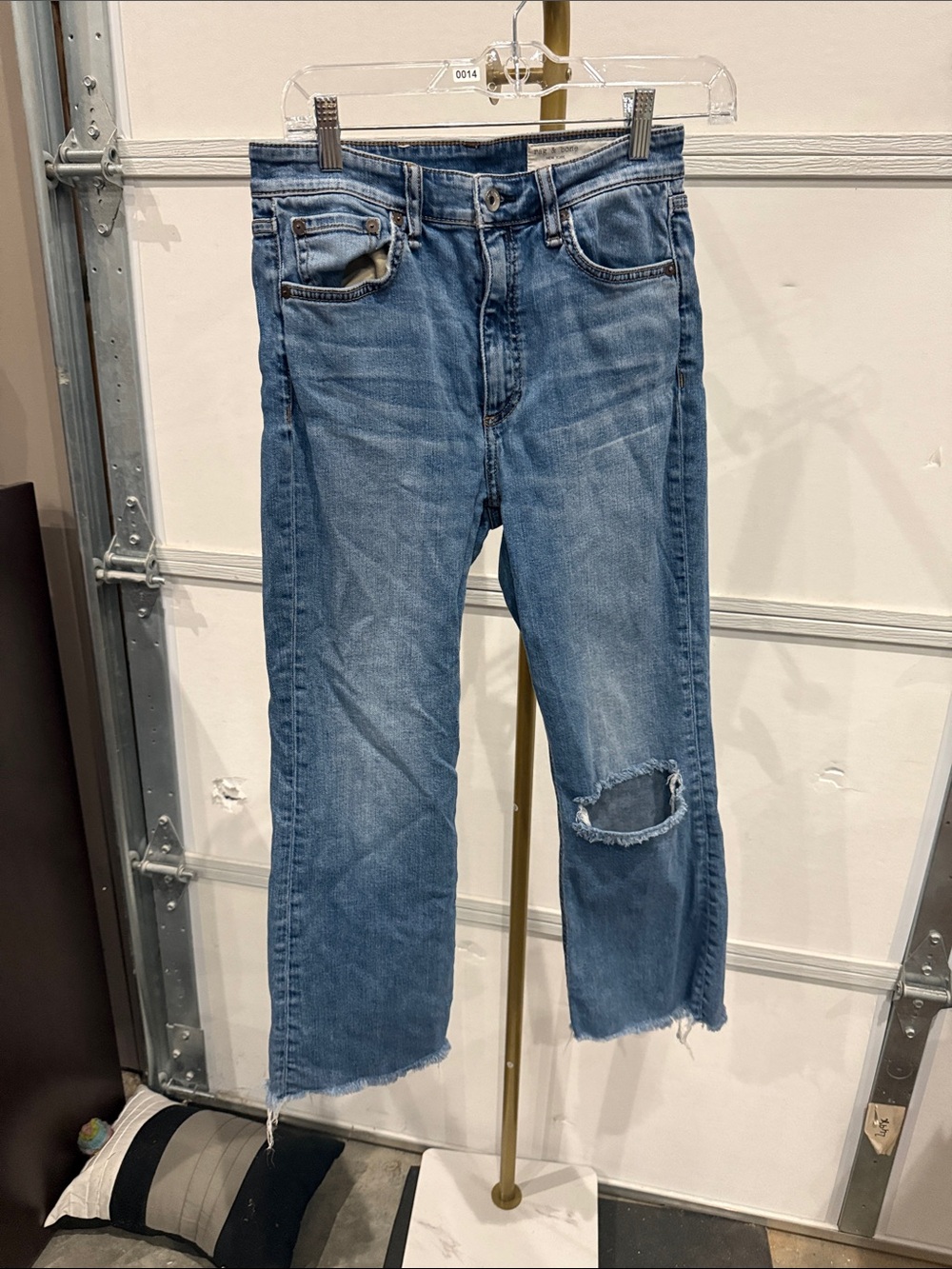 rag & bone Women's Light Blue Straight-Leg Distressed Jeans